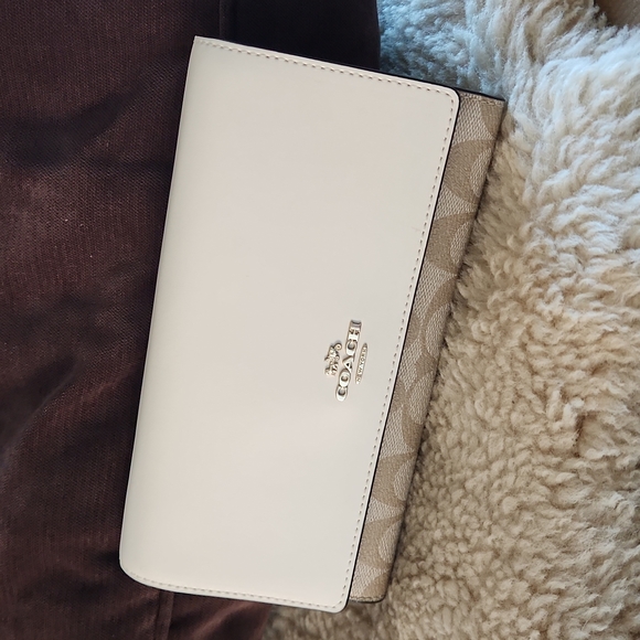 NWOT Coach Signature Tri-fold Long Leather Wallet 🩶🤎🎁 - Picture 13 of 15